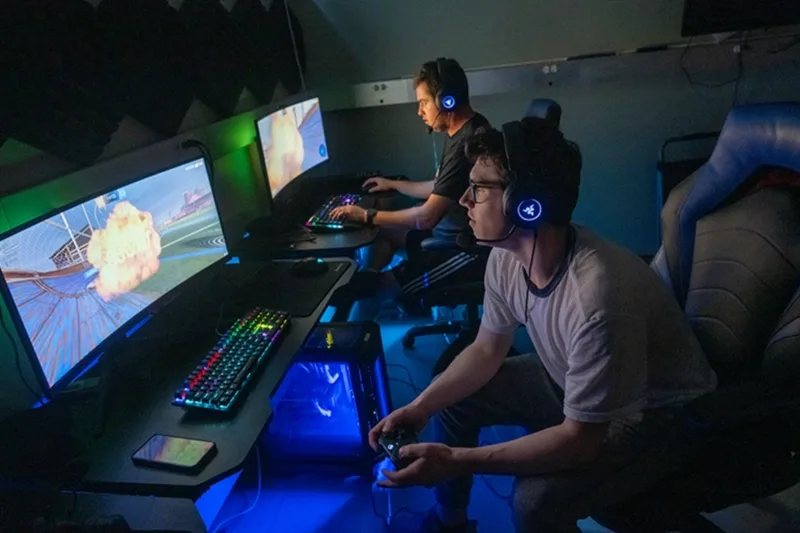 Esports gamers competing online