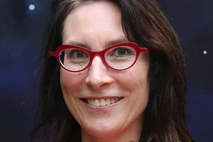 Headshot of Theodora van Roijen '00.