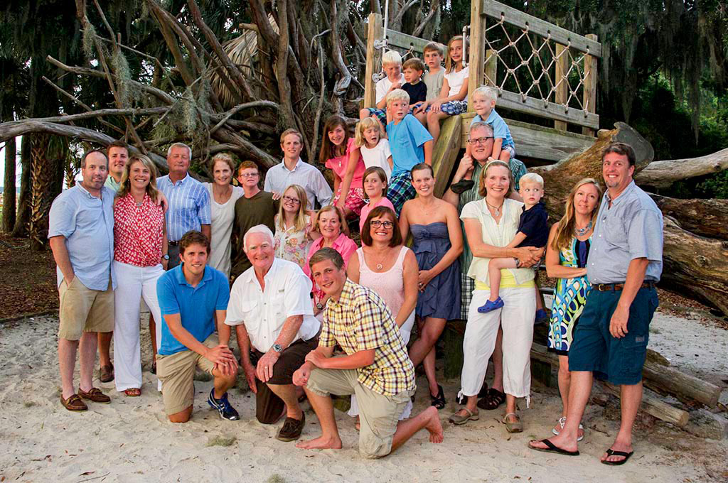 Around 28 family members gathered together for a group photo.