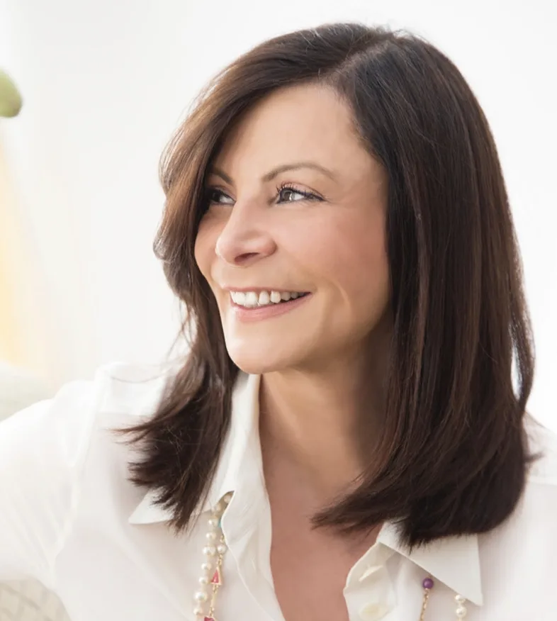 Headshot of Wendy Svarre.
