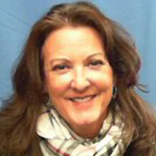 Headshot of Carrie Heath.