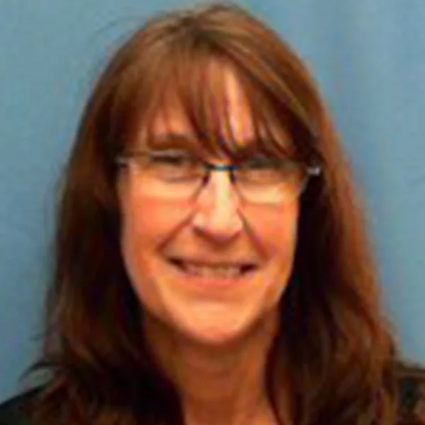 Headshot of Kemmie Roberts.