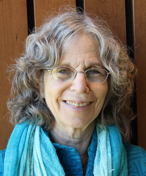 Headshot of Linda Hecker.