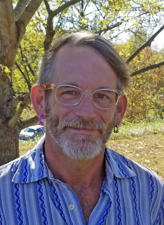 Headshot of Jeff Huyett.