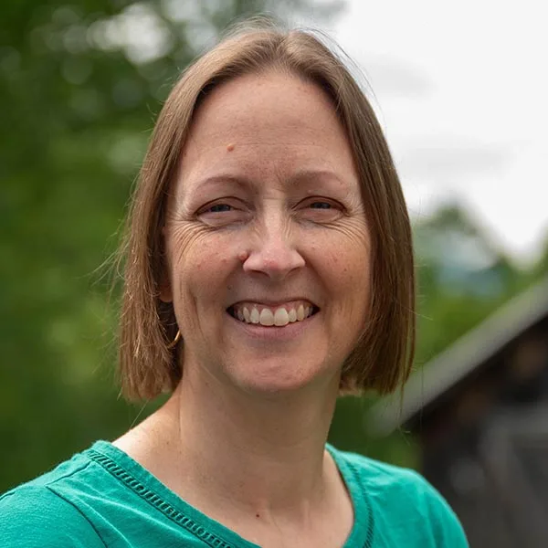 Headshot of Jessica Lindoerfer.
